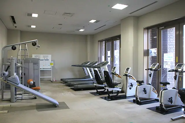 こてはし温水プール トレーニング室