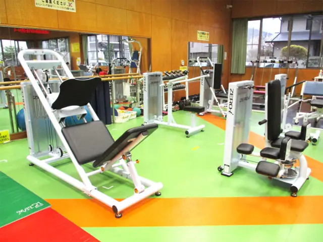 福岡市立早良体育館 トレーニング室