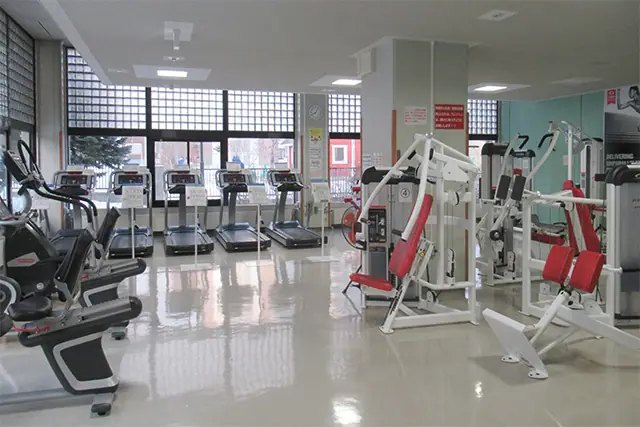 札幌市西区体育館・温水プール トレーニング室
