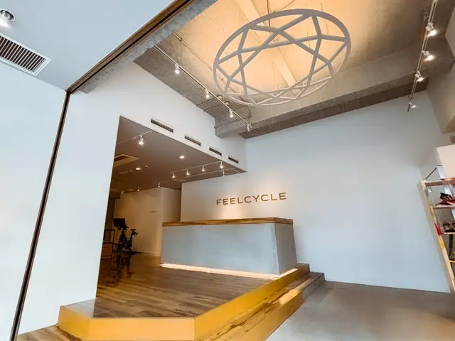 FEELCYCLE 横浜