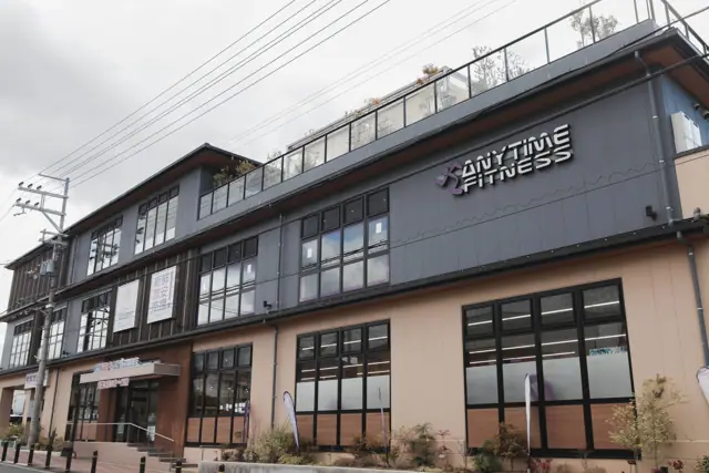 エニタイムフィットネス 六地蔵店