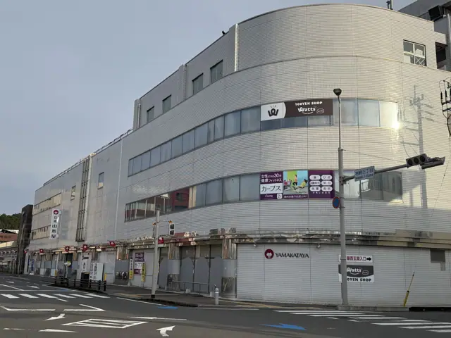 カーブス日南山形屋