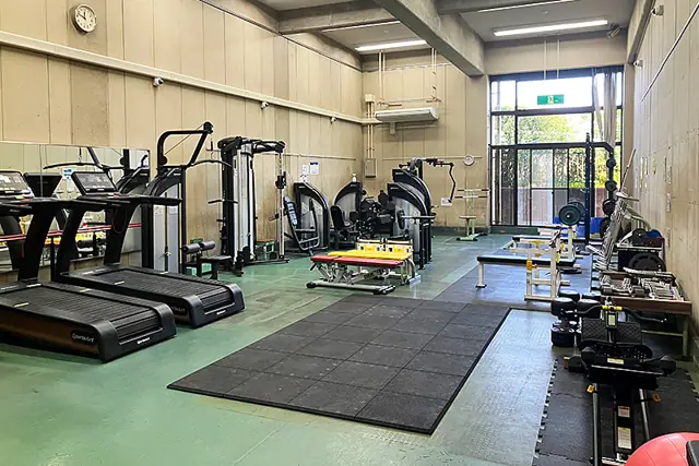 堺市立鴨谷体育館 トレーニング室