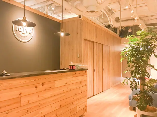 loIve 梅田店（NU茶屋町）