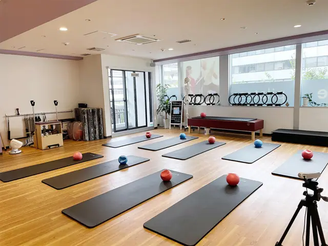 zen place pilates 南森町谷町線・堺筋線、