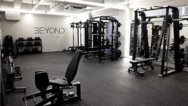 BEYOND 調布店