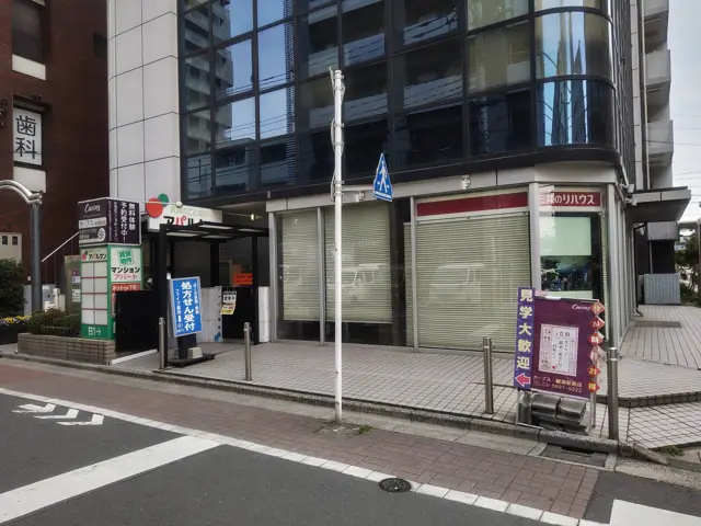 カーブス綾瀬駅前