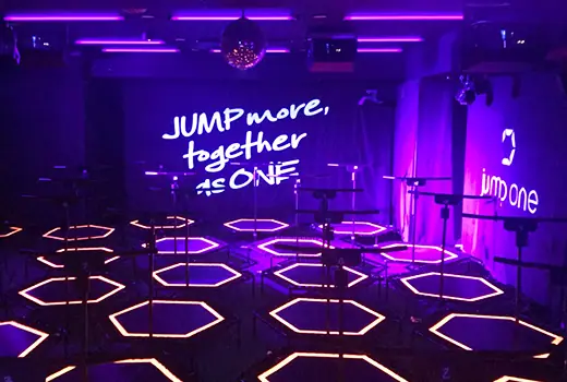 jump one 新宿