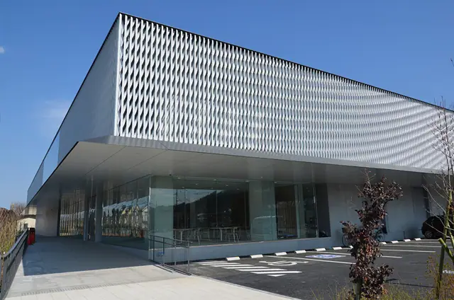フクシ・エンタープライズ南平アリーナ（日野市立南平体育館） トレーニングルーム