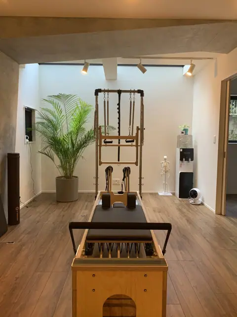 StudioHale