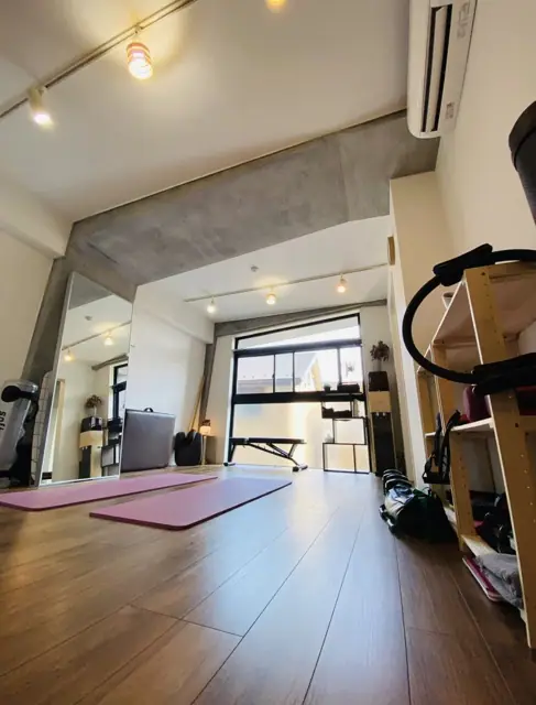 StudioHale