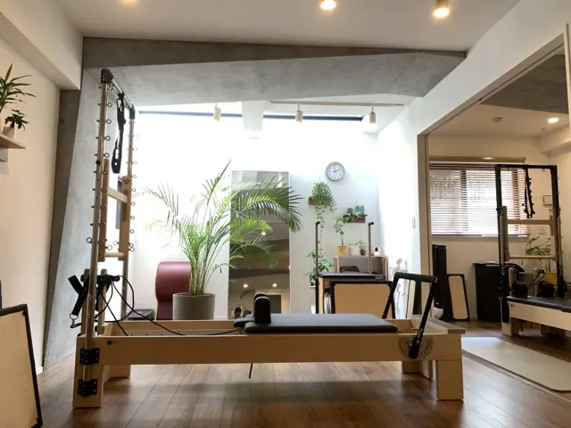 StudioHale