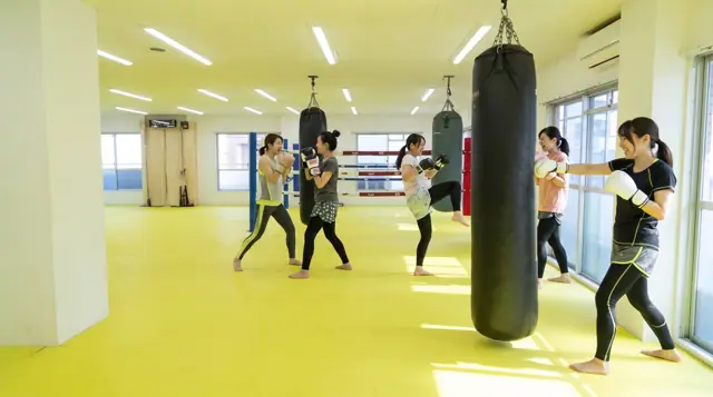 TOKYO KICK WORKS