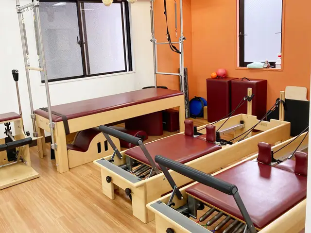 zen place pilates 神保町都営