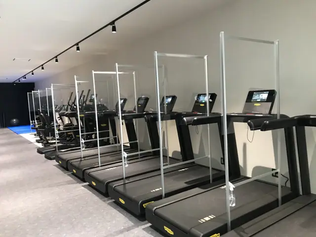 ワールドプラスジム 富士吉田店